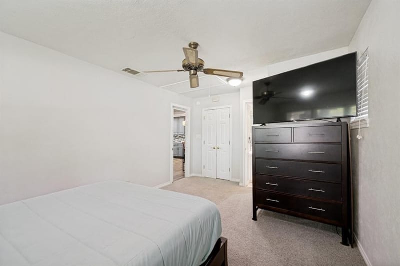 1009 Zelda Drive, Hurst TX 76053 - Photo 10