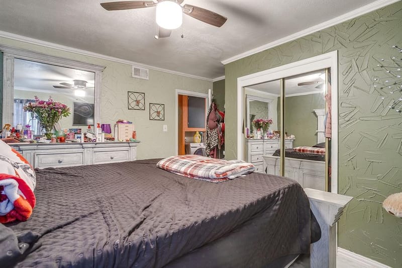 702 Lombardy Lane, Arlington TX 76013 - Photo 23