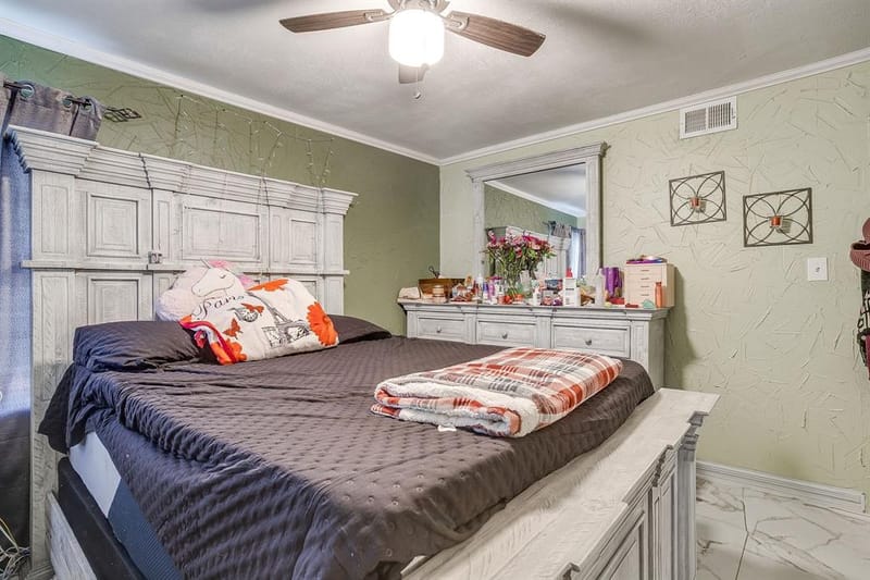 702 Lombardy Lane, Arlington TX 76013 - Photo 22