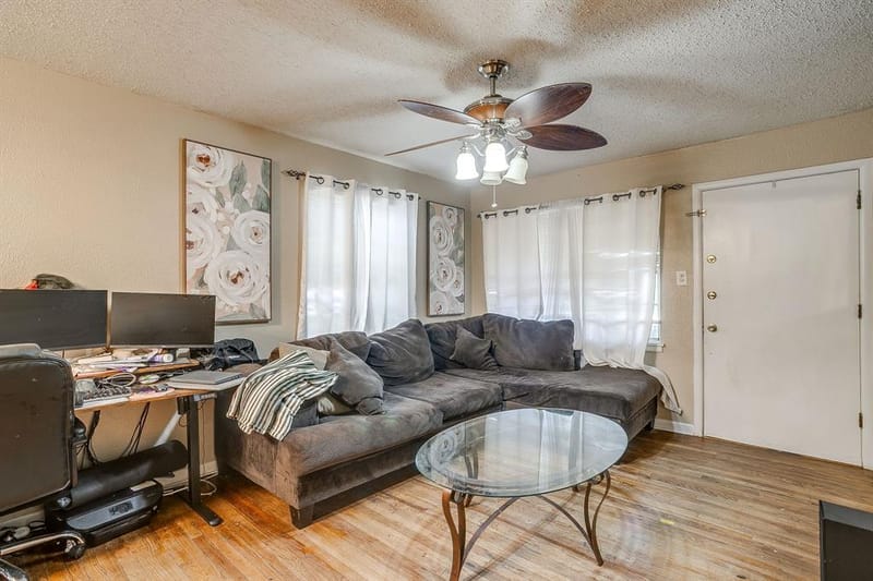 702 Lombardy Lane, Arlington TX 76013 - Photo 7