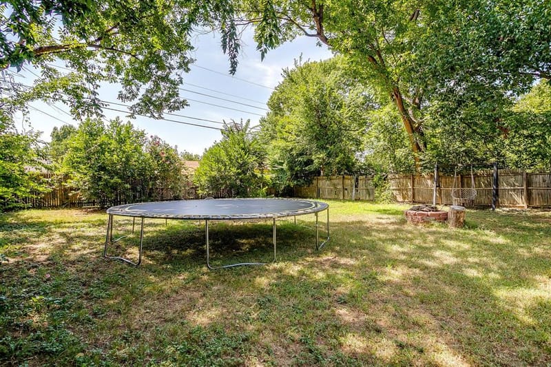 702 Lombardy Lane, Arlington TX 76013 - Photo 36