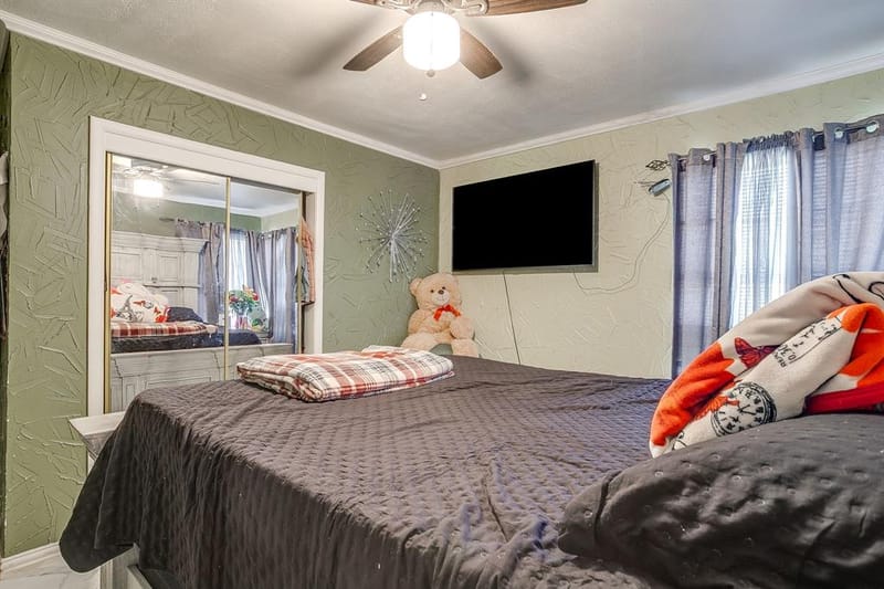 702 Lombardy Lane, Arlington TX 76013 - Photo 24