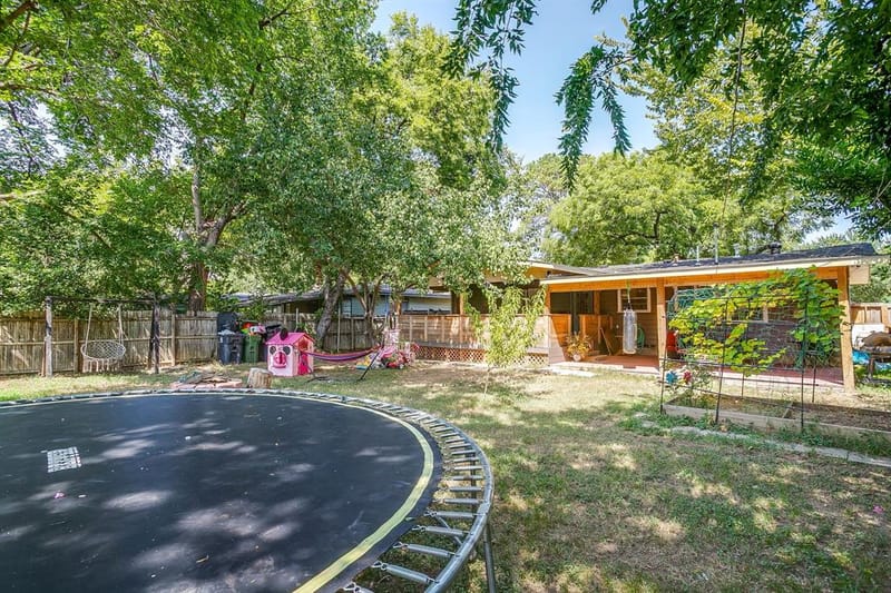 702 Lombardy Lane, Arlington TX 76013 - Photo 37