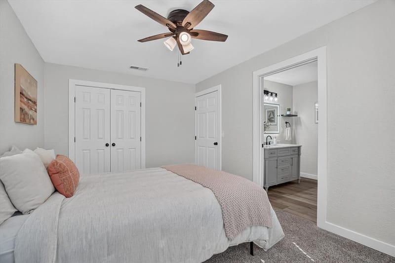 795 Meadow Road, Springtown TX 76082 - Photo 11