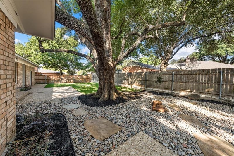 2901 Woodland Drive, Waco TX 76710 - Photo 36