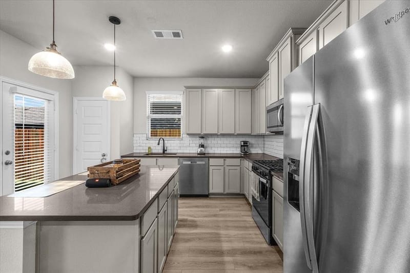 3116 Dixondale Drive, Fort Worth TX 76108