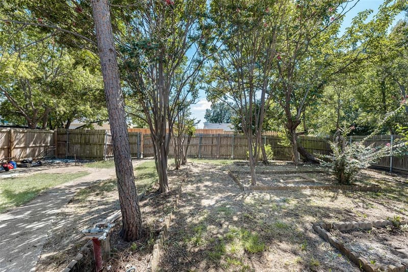 2002 Rose Hill Road, Carrollton TX 75007 - Photo 26