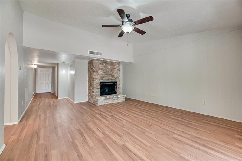 2002 Rose Hill Road, Carrollton TX 75007 - Photo 5