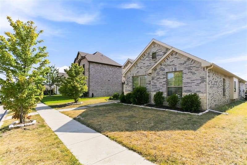 105 Finlee Lane, Red Oak TX 75154 - Photo 4