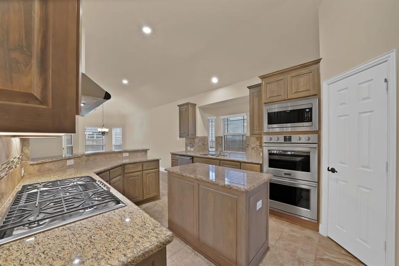 2662 La Jolla Boulevard, Grand Prairie TX 75054 - Photo 13