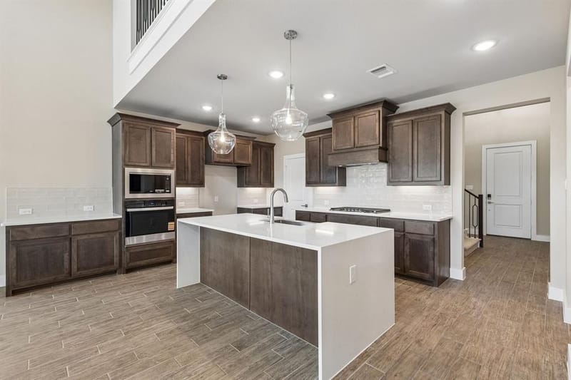 1011 Goldenrod Drive, Justin TX 76247 - Photo 3
