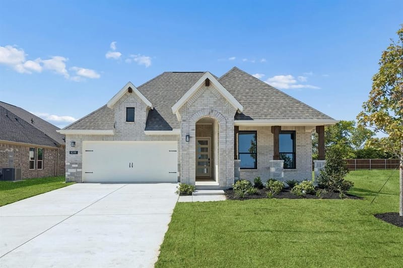 1019 Goldenrod Drive, Justin TX 76247