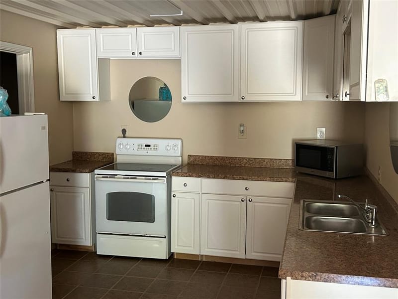160 County Road 1709, Clifton TX 76634 - Photo 9