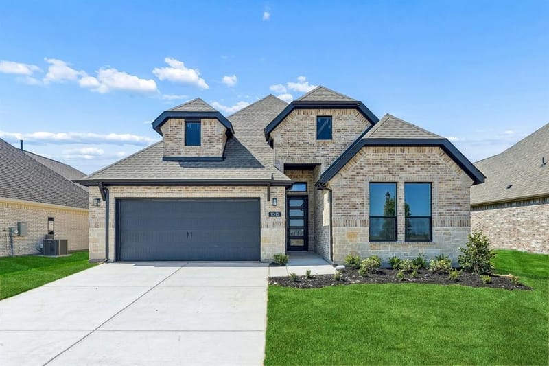 1015 Goldenrod Drive, Justin TX 76247
