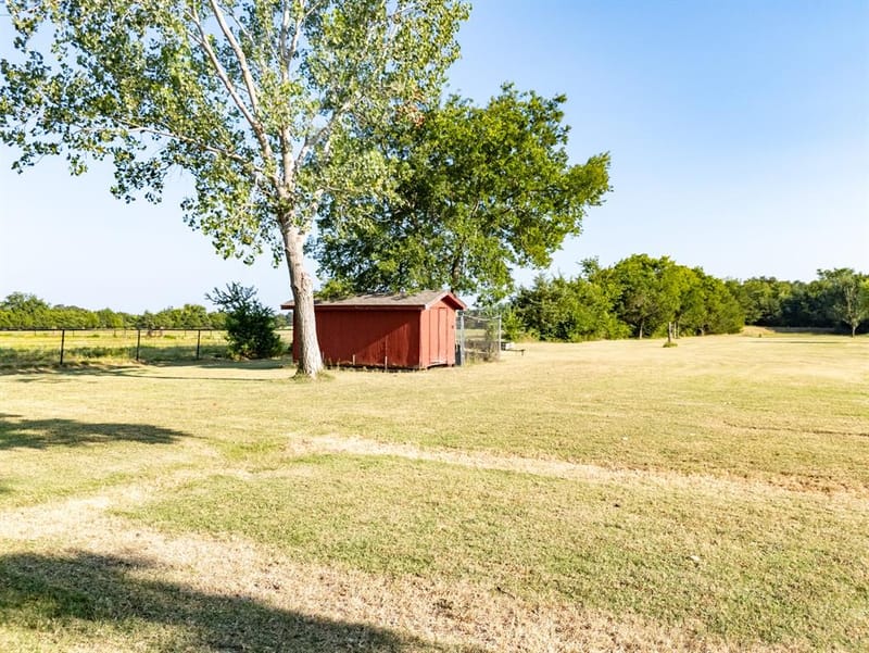 502 County Road 2610, Bonham TX 75418 - Photo 10