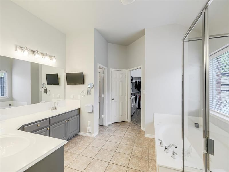 13827 Plum Valley Drive, Frisco TX 75033 - Photo 23