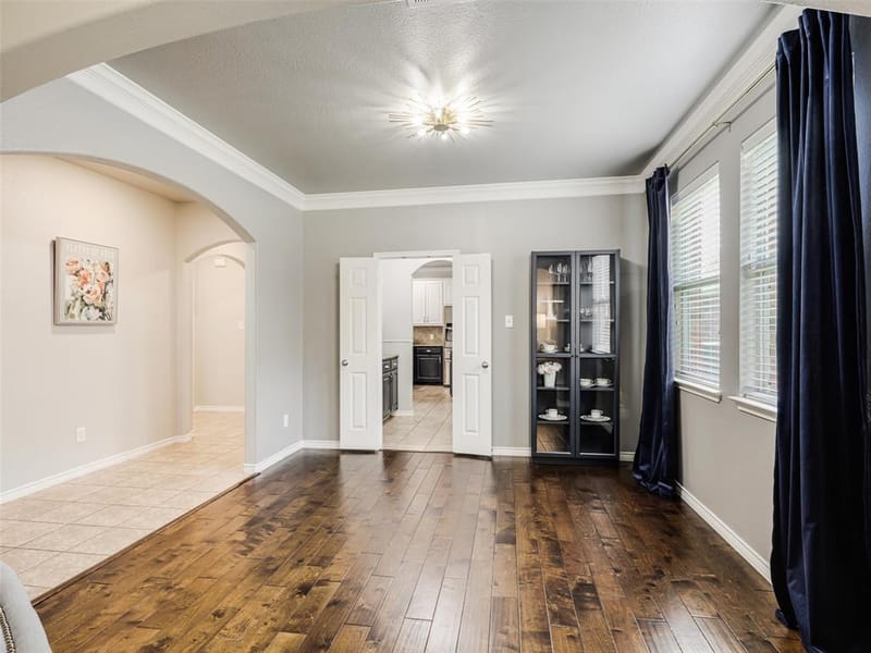 13827 Plum Valley Drive, Frisco TX 75033 - Photo 10
