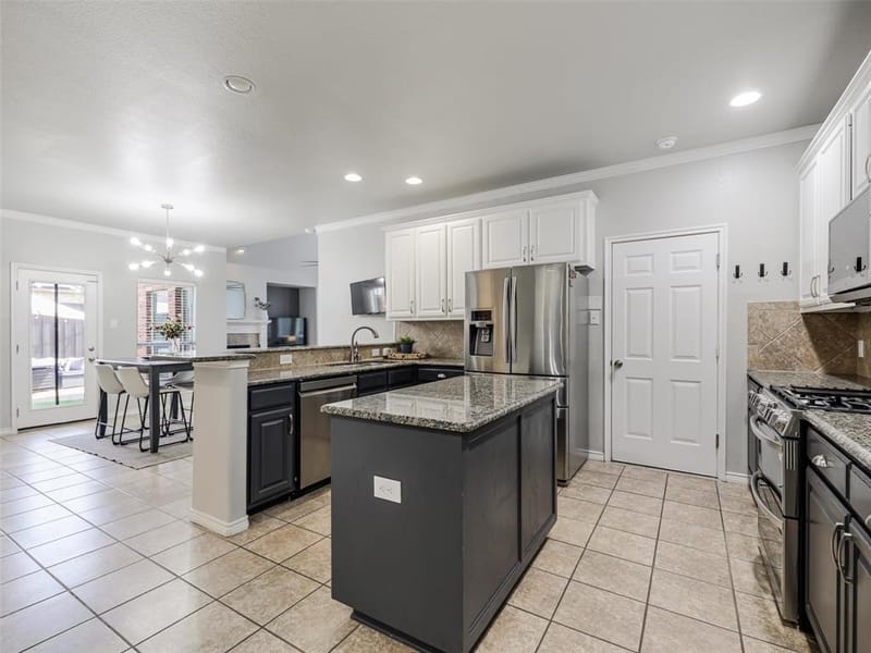 13827 Plum Valley Drive, Frisco TX 75033 - Photo 15