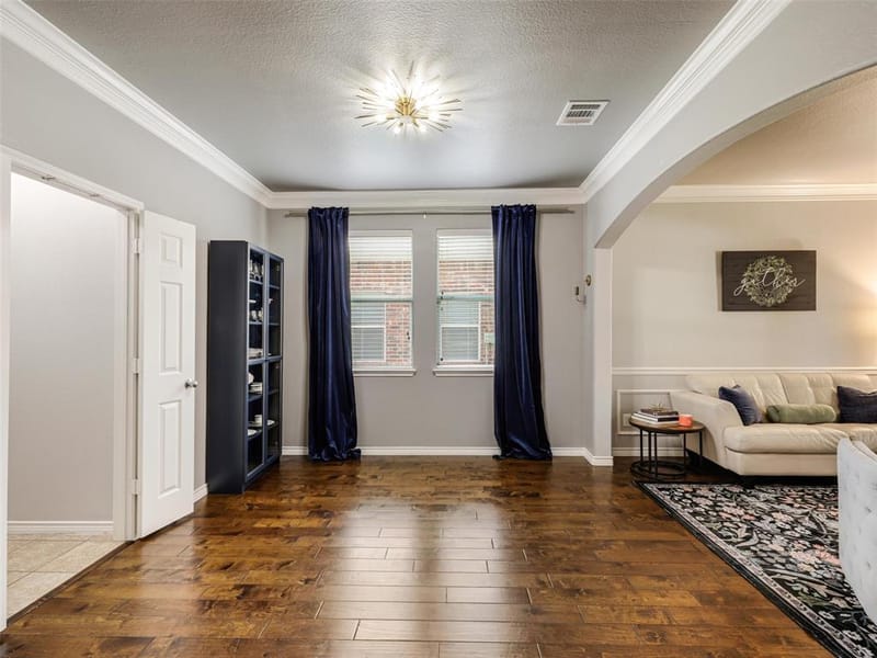 13827 Plum Valley Drive, Frisco TX 75033 - Photo 11