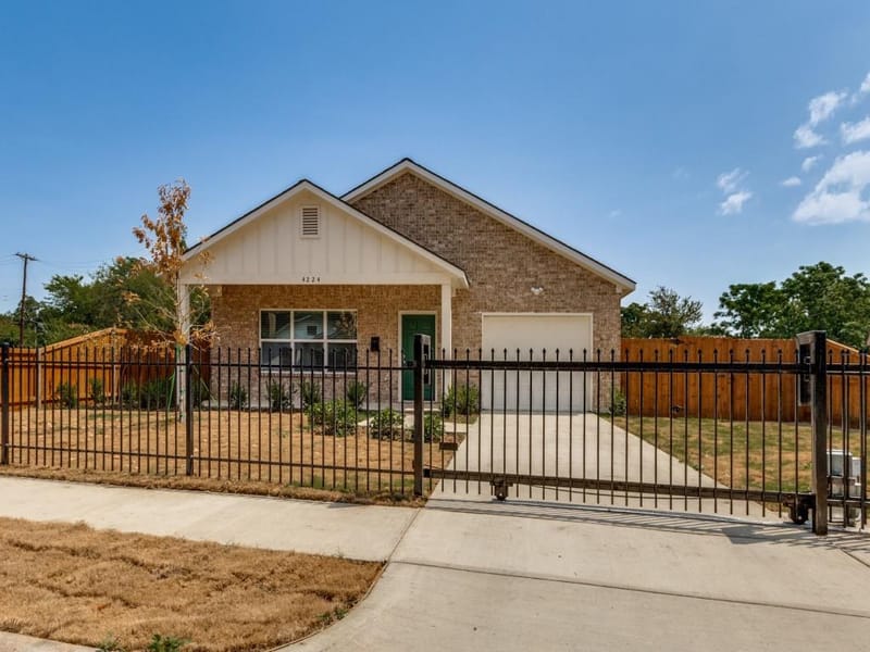 4224 Colonial Avenue, Dallas TX 75215