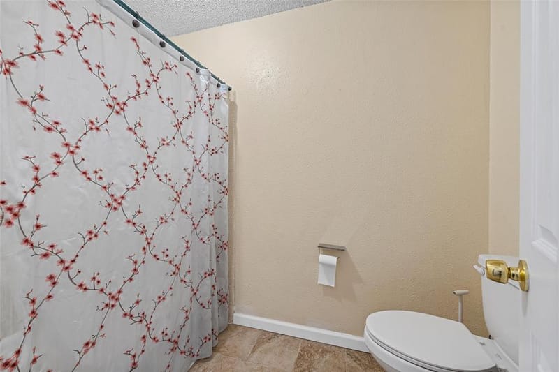 129 Texas Avenue, Hewitt TX 76643 - Photo 11