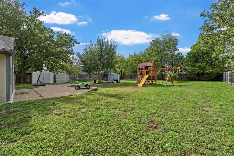 129 Texas Avenue, Hewitt TX 76643 - Photo 19