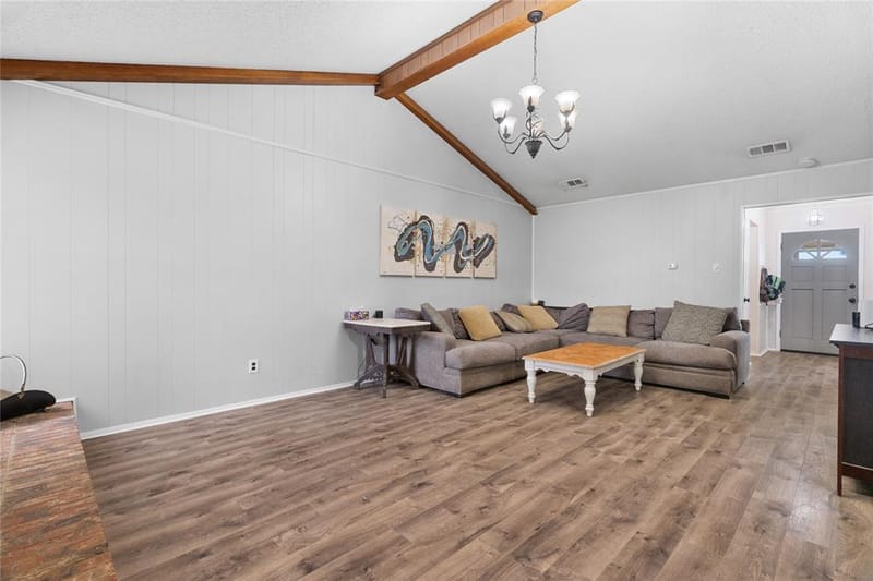 2001 Chalice Road, Arlington TX 76014 - Photo 6