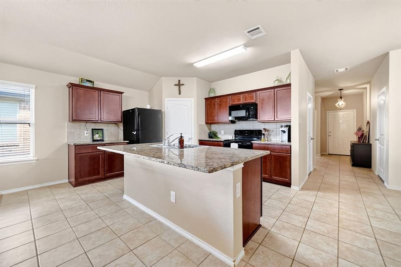 2434 Hankinson Lane, Fate TX 75189 - Photo 10