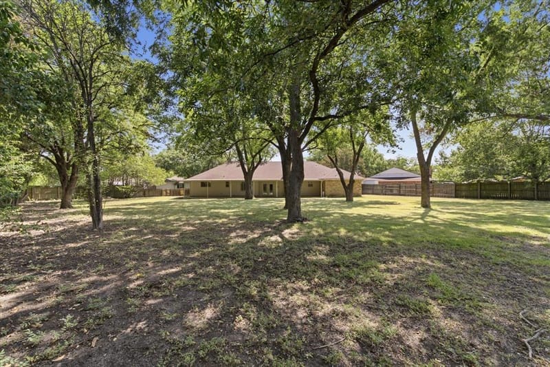 5709 Silver Lake Circle, Waco TX 76710 - Photo 32