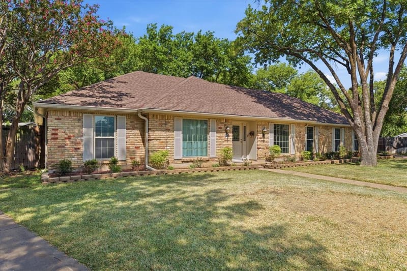 5709 Silver Lake Circle, Waco TX 76710 - Photo 4