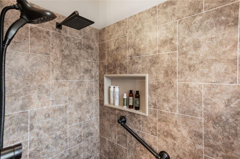 6001 Prairie Wood Court, Arlington TX 76018 - Photo 17