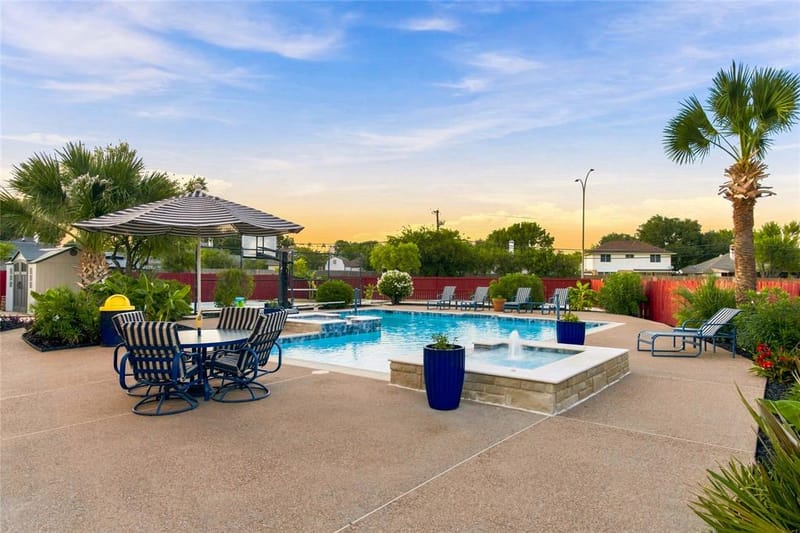 6001 Prairie Wood Court, Arlington TX 76018 - Photo 33
