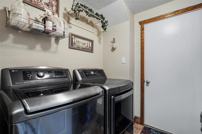 6001 Prairie Wood Court, Arlington TX 76018 - Photo 11