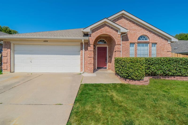 6004 Summerfield, Arlington TX 76018