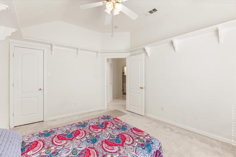 621 Creekview Drive, Burleson TX 76028 - Photo 26