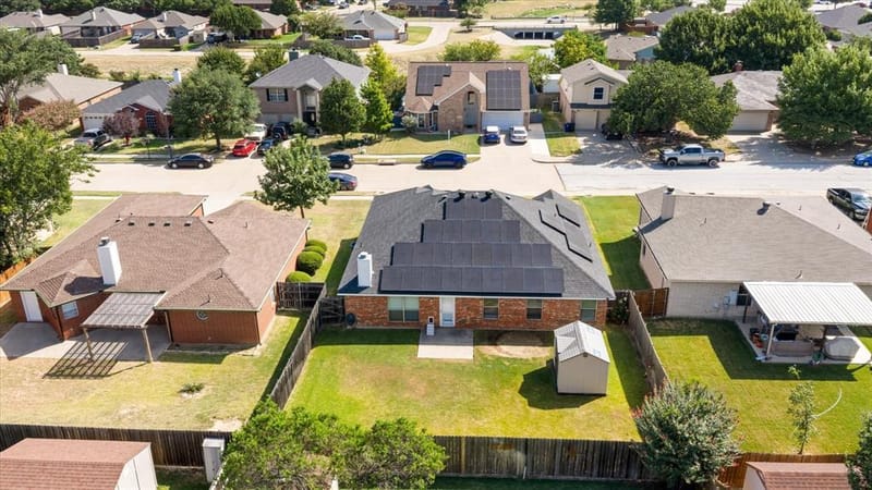 621 Creekview Drive, Burleson TX 76028 - Photo 35
