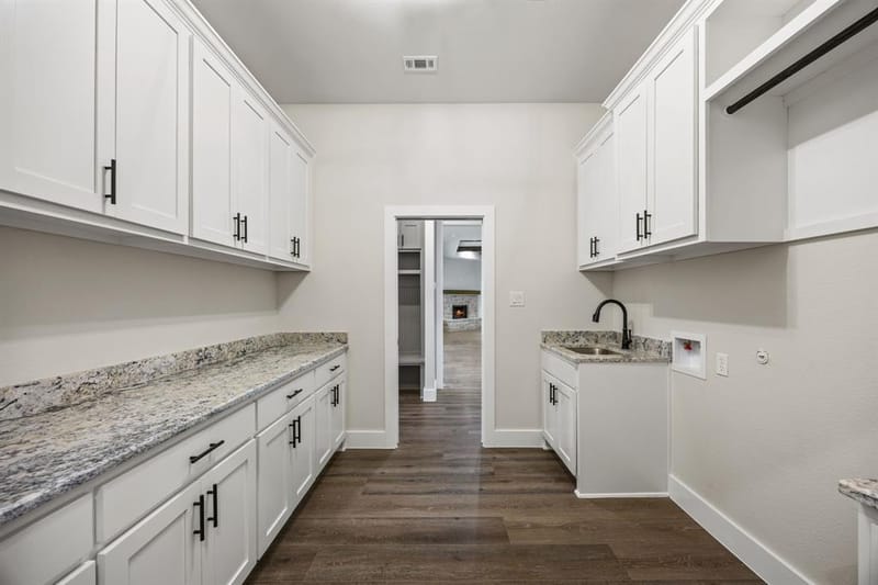 121 CR 207, Valley View TX 76272 - Photo 25