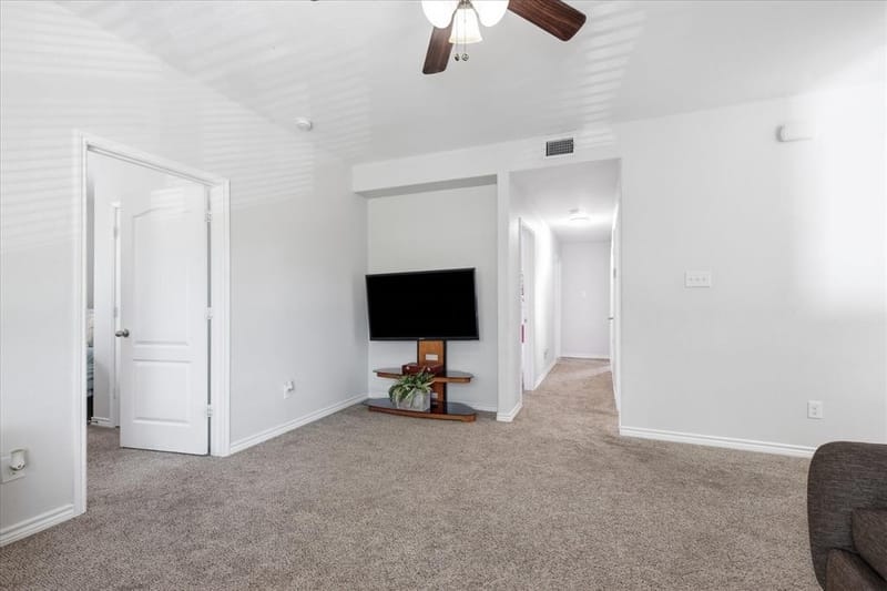 1100 Crest Breeze Drive, Fort Worth TX 76052 - Photo 27