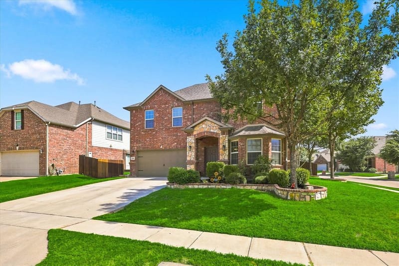 1100 Crest Breeze Drive, Fort Worth TX 76052 - Photo 4