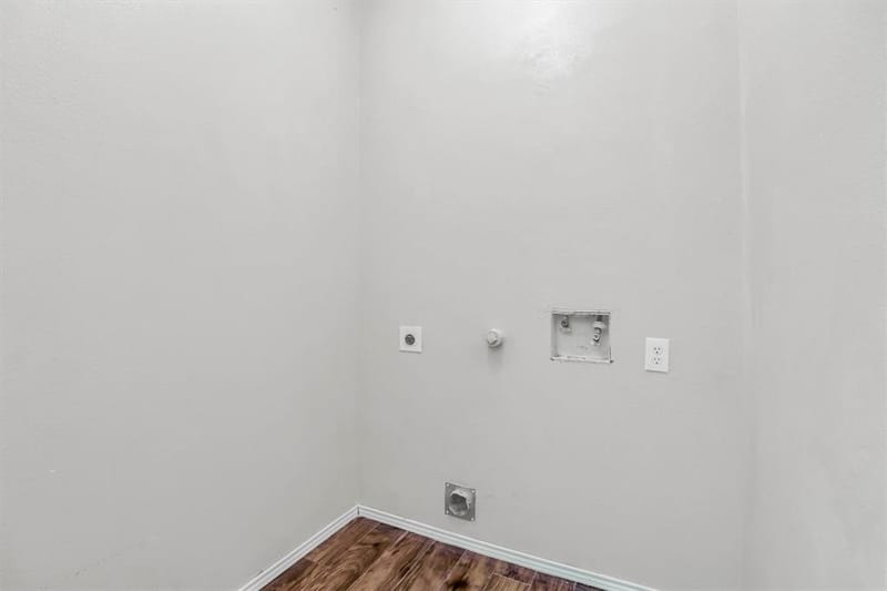 7931 Kansas Avenue, Dallas TX 75241 - Photo 10