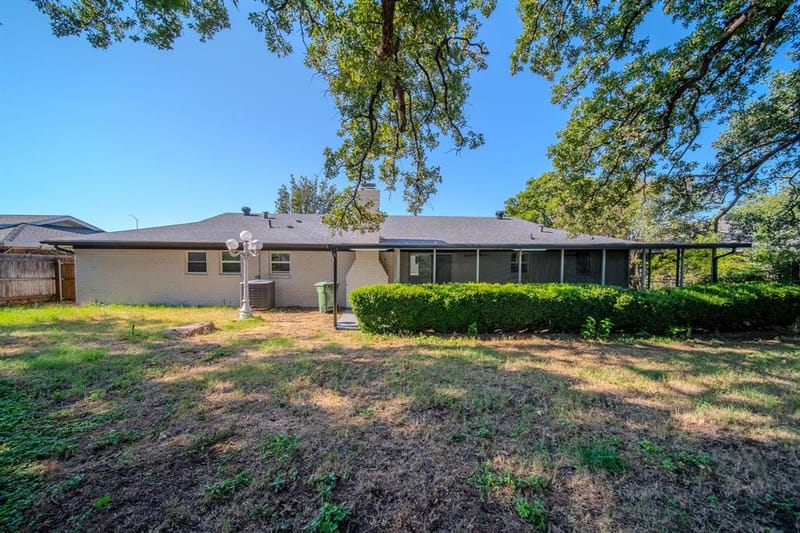 532 Plainview Drive, Hurst TX 76054 - Photo 18