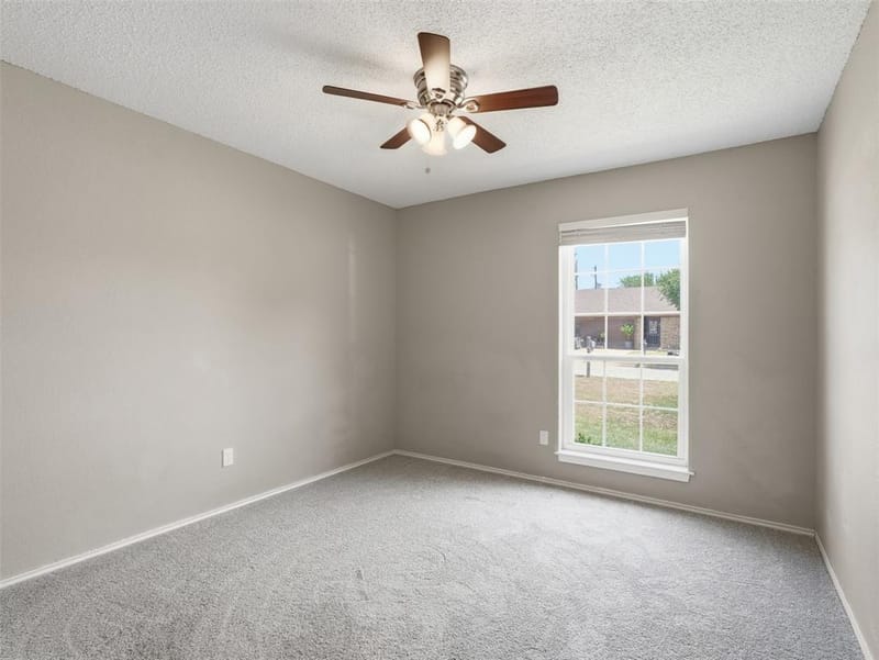 6206 Hott Springs Drive, Arlington TX 76001 - Photo 15
