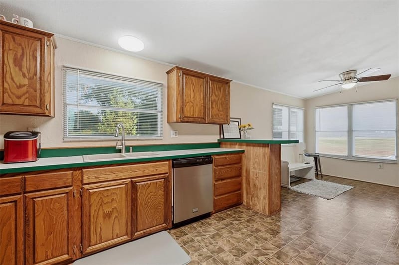 305 Ridgecrest Road, Pottsboro TX 75076 - Photo 6