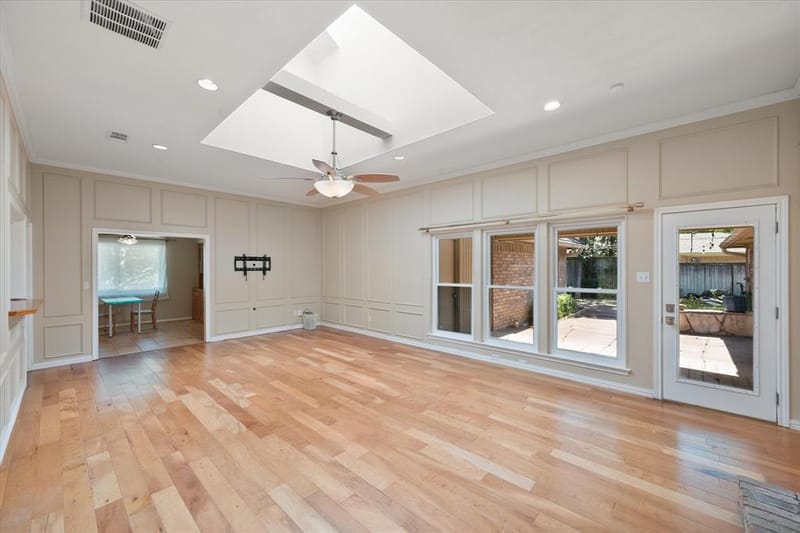 1919 Creek Wood Drive, Arlington TX 76006 - Photo 12