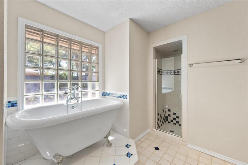 1919 Creek Wood Drive, Arlington TX 76006 - Photo 24