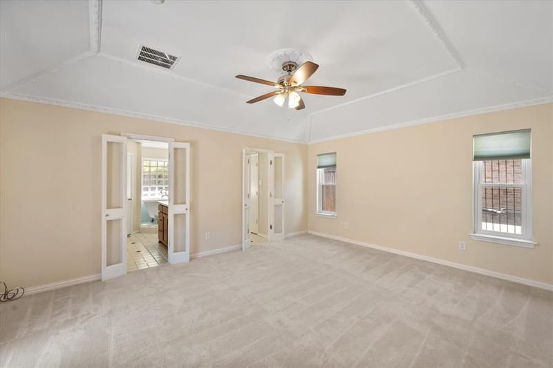 1919 Creek Wood Drive, Arlington TX 76006 - Photo 19