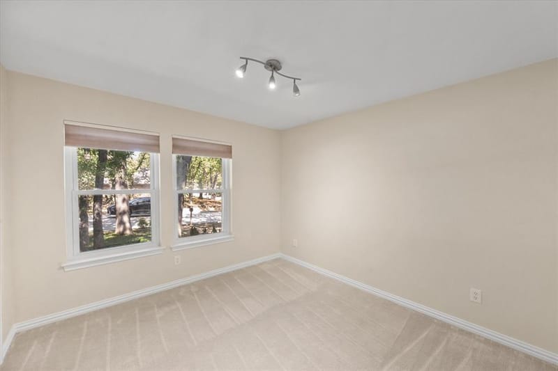 1919 Creek Wood Drive, Arlington TX 76006 - Photo 25