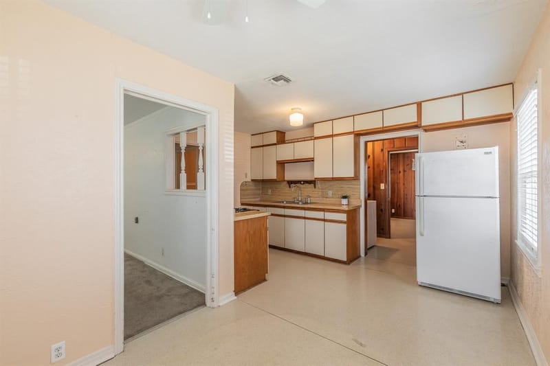 5020 Hartford Drive, River Oaks TX 76114 - Photo 7