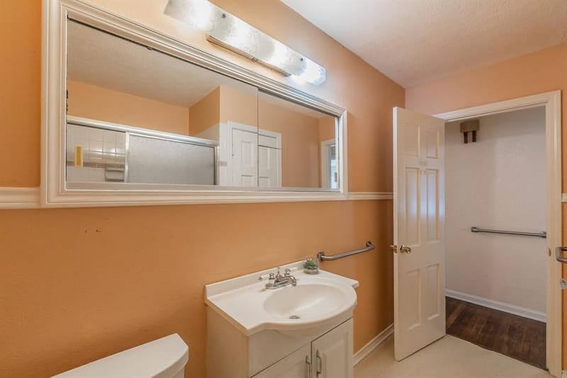 5020 Hartford Drive, River Oaks TX 76114 - Photo 24