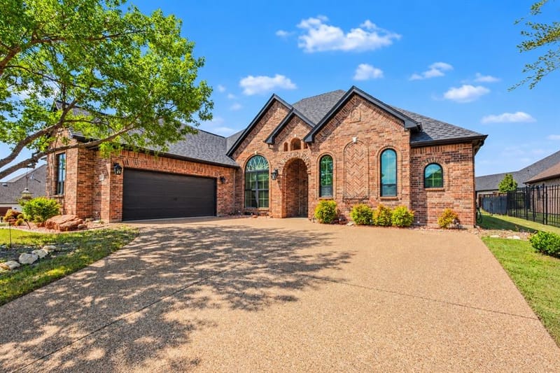 11029 Hawkins Home Boulevard, Benbrook TX 76126 - Photo 3
